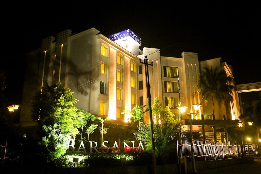 Barsana Hotel & Resort Сіліґурі Екстер'єр фото