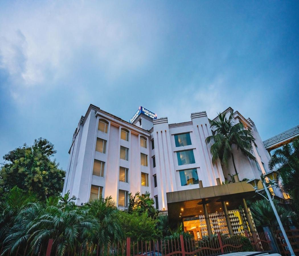 Barsana Hotel & Resort Сіліґурі Екстер'єр фото