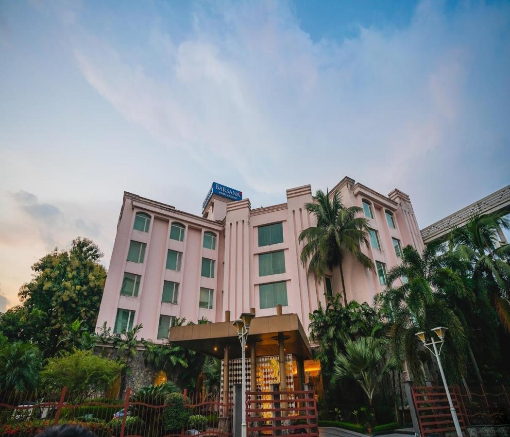 Barsana Hotel & Resort Сіліґурі Екстер'єр фото