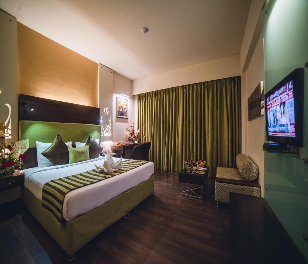 Barsana Hotel & Resort Сіліґурі Екстер'єр фото